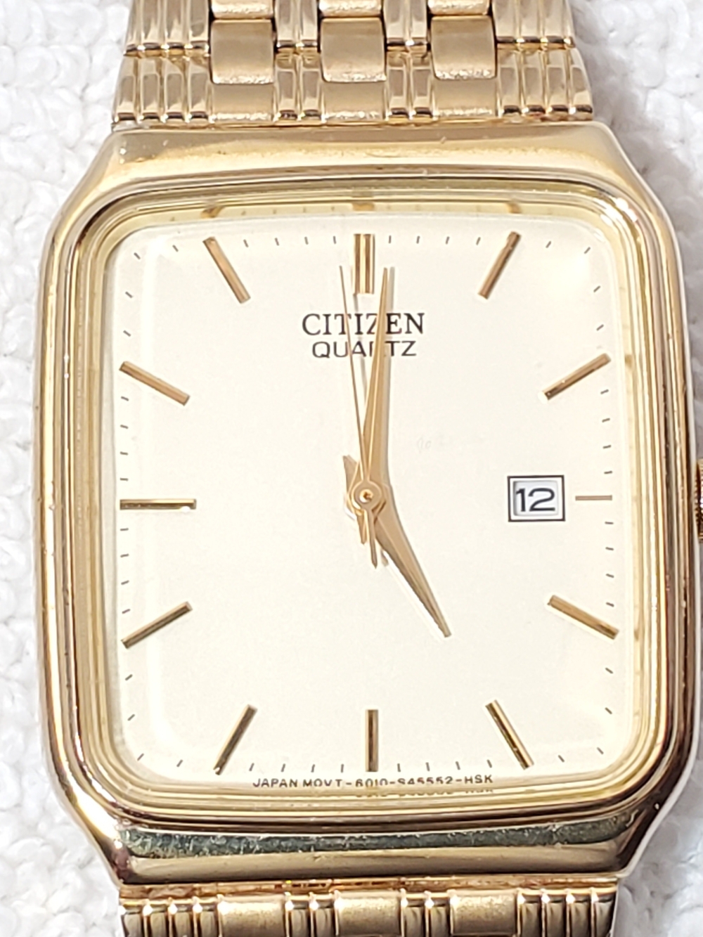 Vintage Citizen Quartz Tank Date Men's Watch Yellow Gold Plated Base Metal